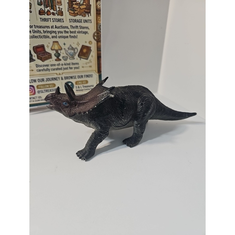 Vintage‎ Styracosaurus Dinosaur Figure Made in China 3 1/2" tall